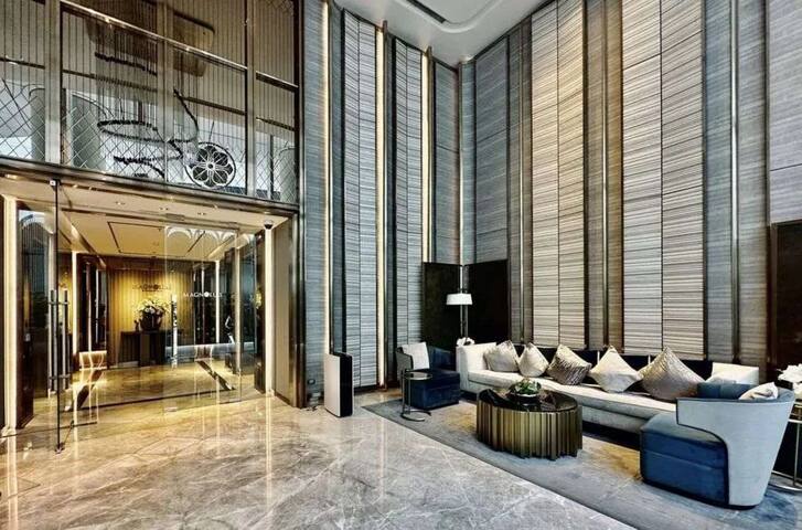 Central World Location Luxury Siam sleeps 4 83sqm gallery image 4