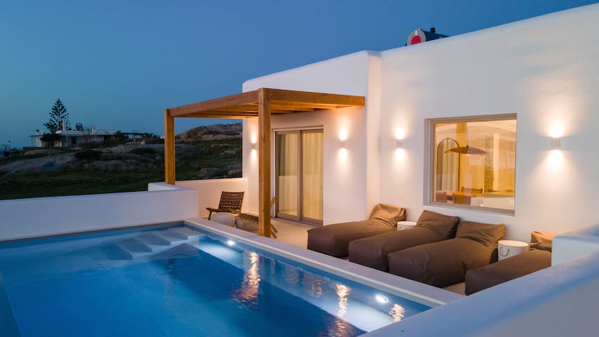 Fyrōi Naxos | 2 BDR Villa 1