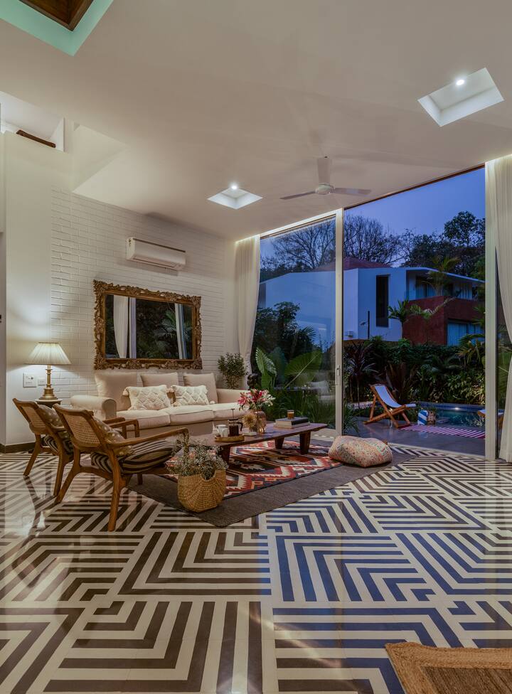Living room image 5