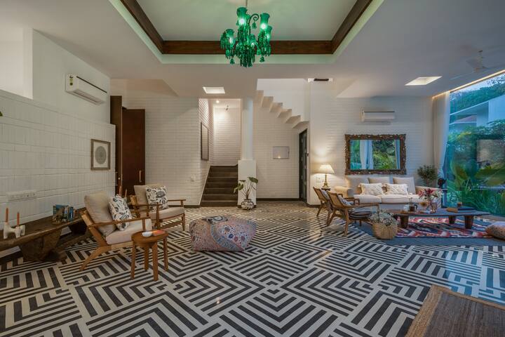 Living room image 1