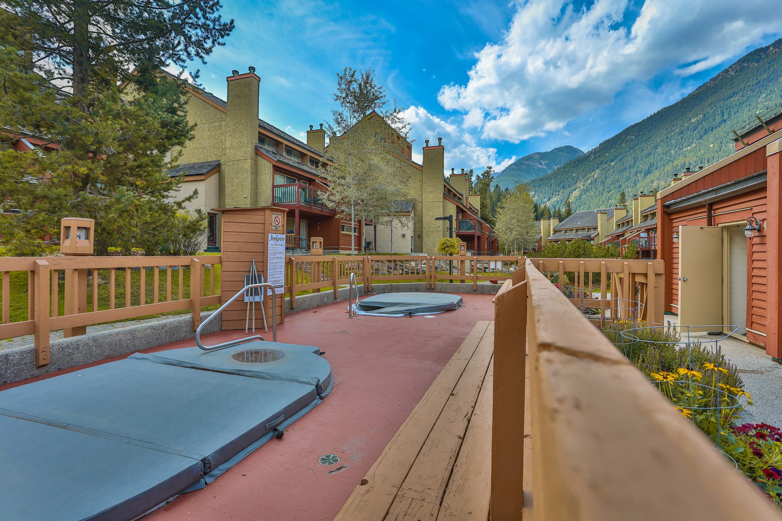 Beautiful Horsethief Studio with two Murphy beds - Photo 30