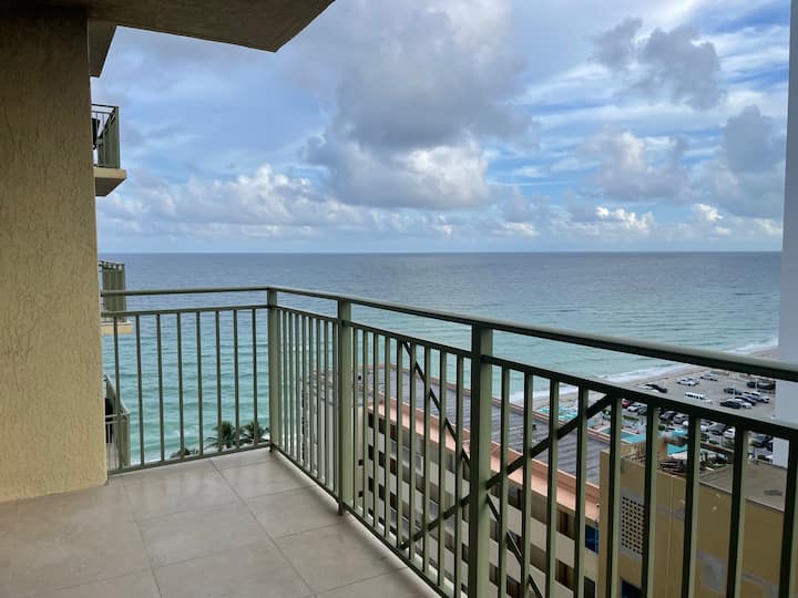 2 Bedroom On The Beach - Aventura, FL