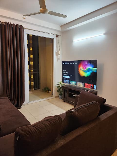 Duplex Flat in Bhartiya city with AC