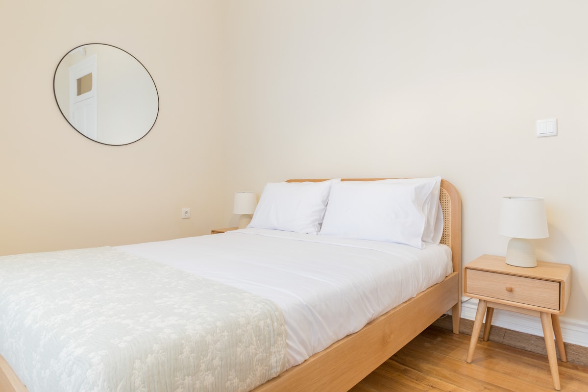 غرفة النوم الرابعة (الطابق الأرضي)