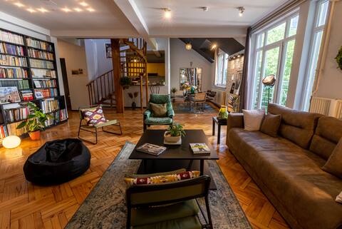 ★ Spacious 200m² Apartment+Hot tub+3 Balconies ★