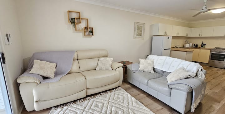 Zilzie Beach Apartment - Emu Park