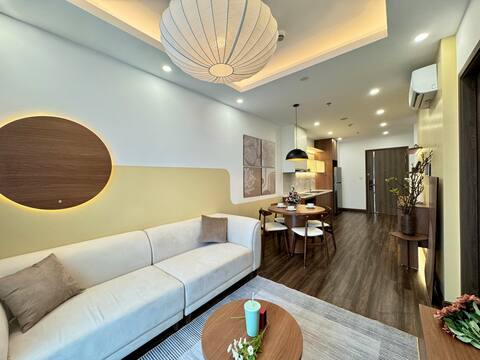 Deluxe 2 Bedrooms Apartment Hoang Huy Commerce