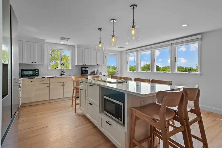 Little Creek Retreat – RIBryan Property gallery image 5