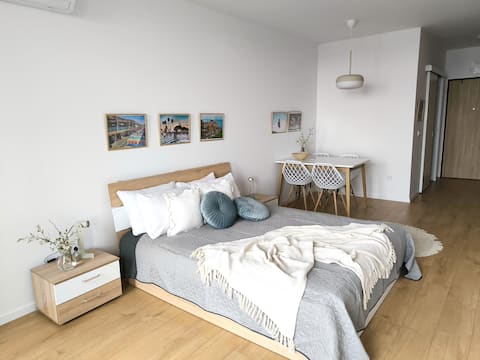 Top Airbnb: My Campus/ 3 guests design new studio/ UNSS/ 706 in Студентски Град