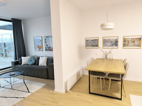 Popular Airbnb listing: Mycampus/ 4 guests/ panorama terrasse/ UNSS/803 in София