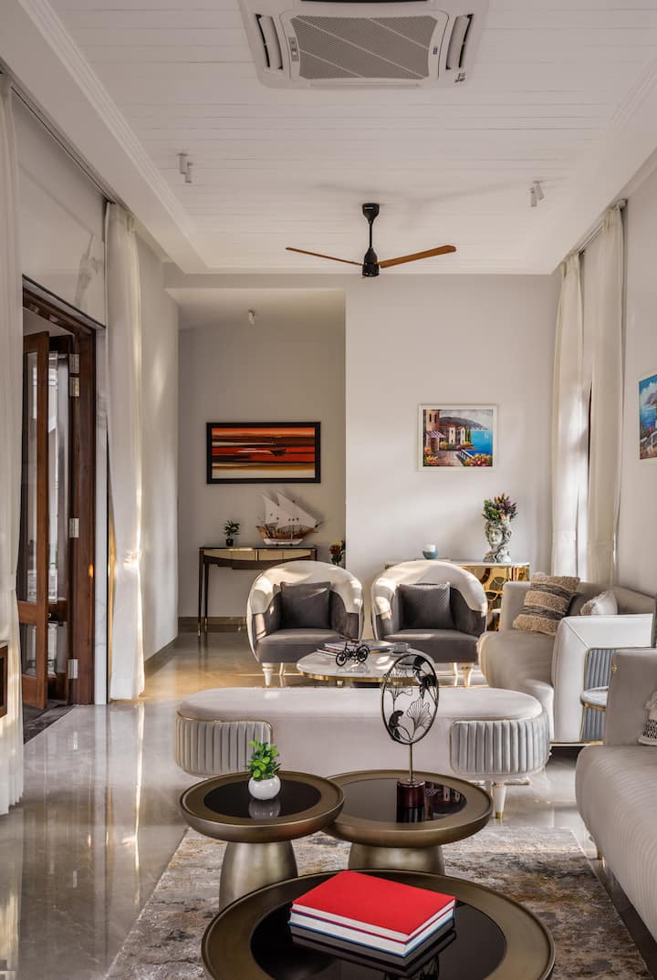 Living room image 2