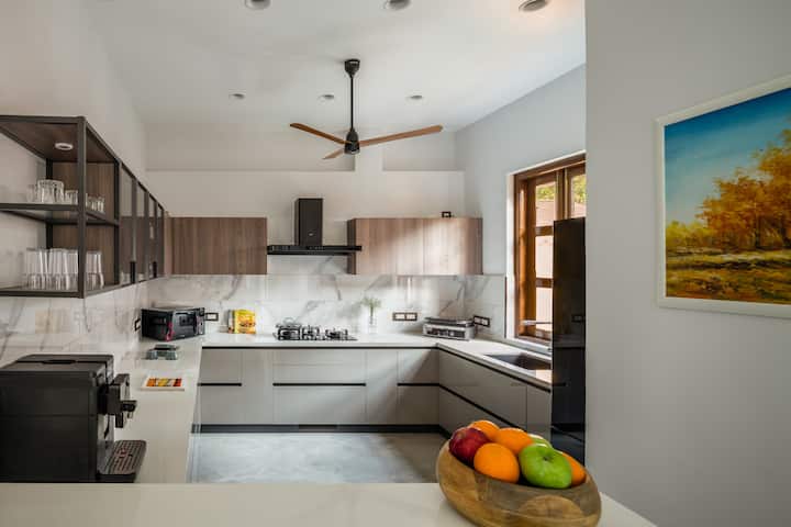 Kitchenette image 1