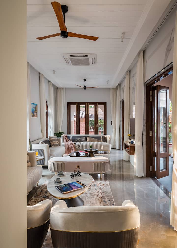 Living room image 9