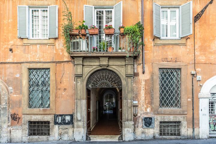 iFlat | Elegant 3 bedroom apt near the Pantheon gallery image 4