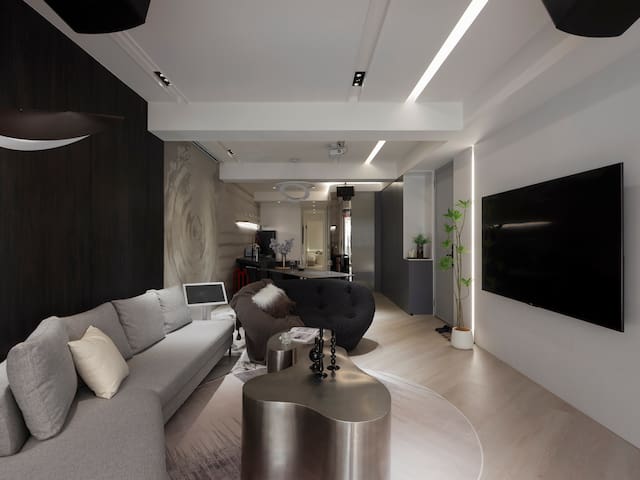 Silver /多人團體/大巨蛋/松山文創園區/捷運南京三民/九份直達巴士/佳德鳳梨酥/小巨蛋