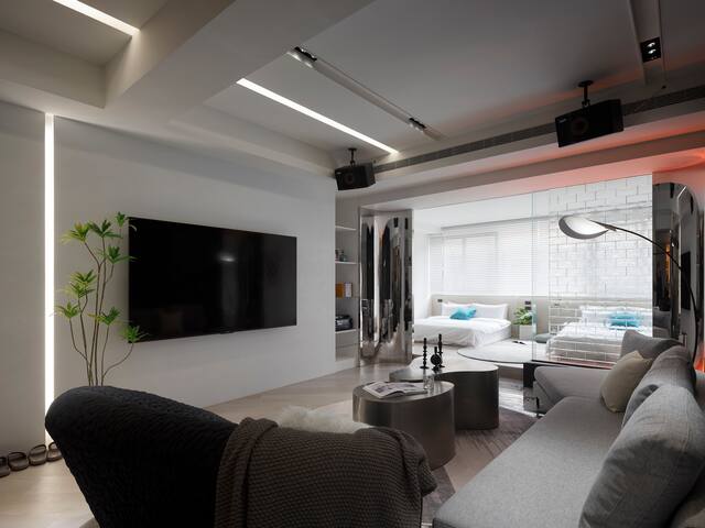 Silver /多人團體/大巨蛋/松山文創園區/捷運南京三民/九份直達巴士/佳德鳳梨酥/小巨蛋 gallery image 2