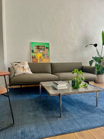 Unik lejlighed med privat have gallery image 2