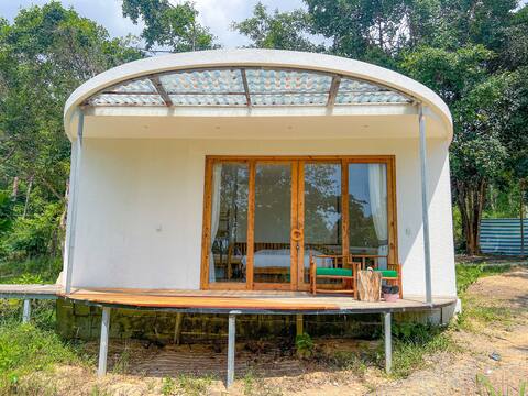 Bungalow Garden View