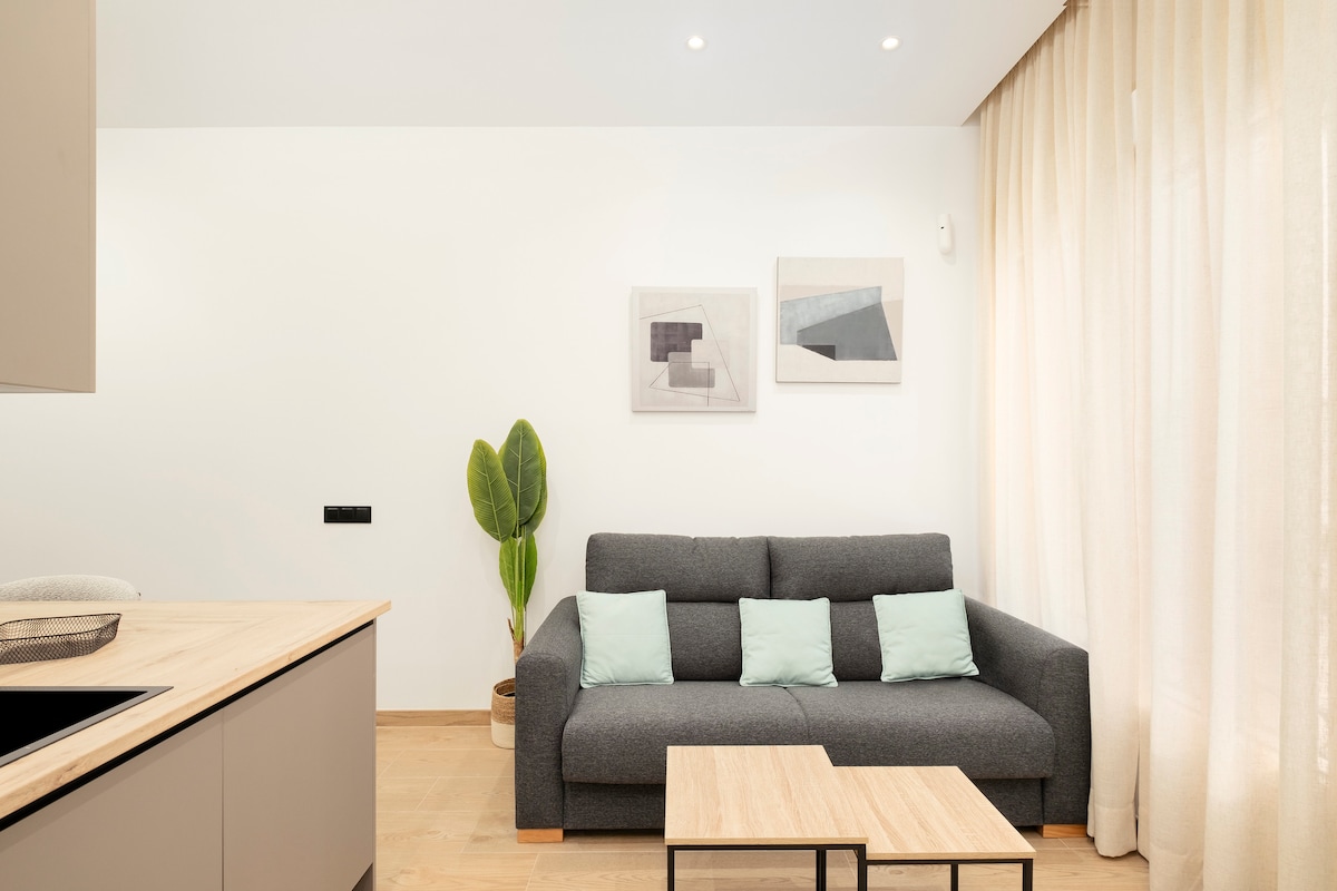 Top Airbnb: Self Checkin-Prime Location in La Victoria