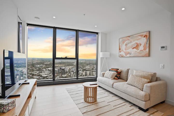 Amazing Views |Cosy 2B2B Next to RMIT & Vic Market