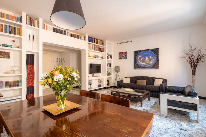 Bright and spacious flat in the hearth of Rome gallery image 2