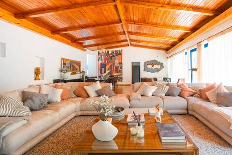Family Paradise: Exquisite Retreat for Holidays