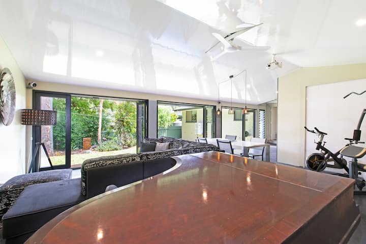 Home Among The Gum Trees - Free Wine - Adelaide
