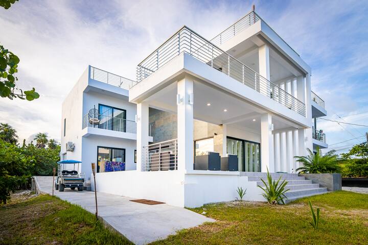 Cozy- Family Beach View Villa