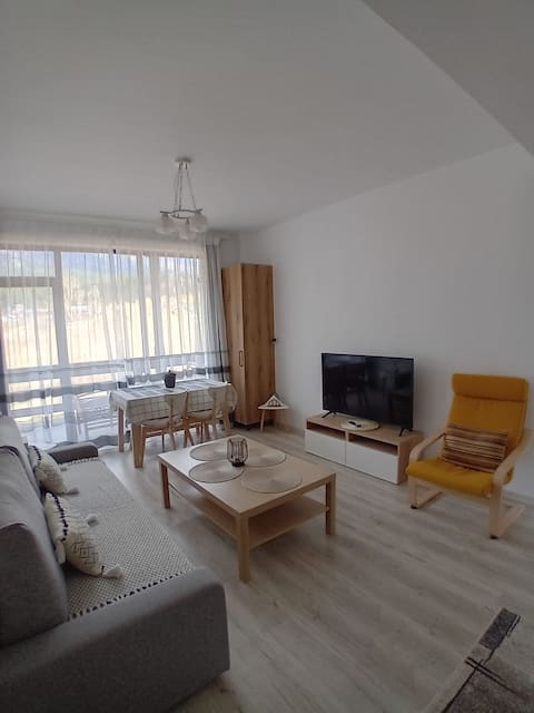 Salma's Riverside Apartment