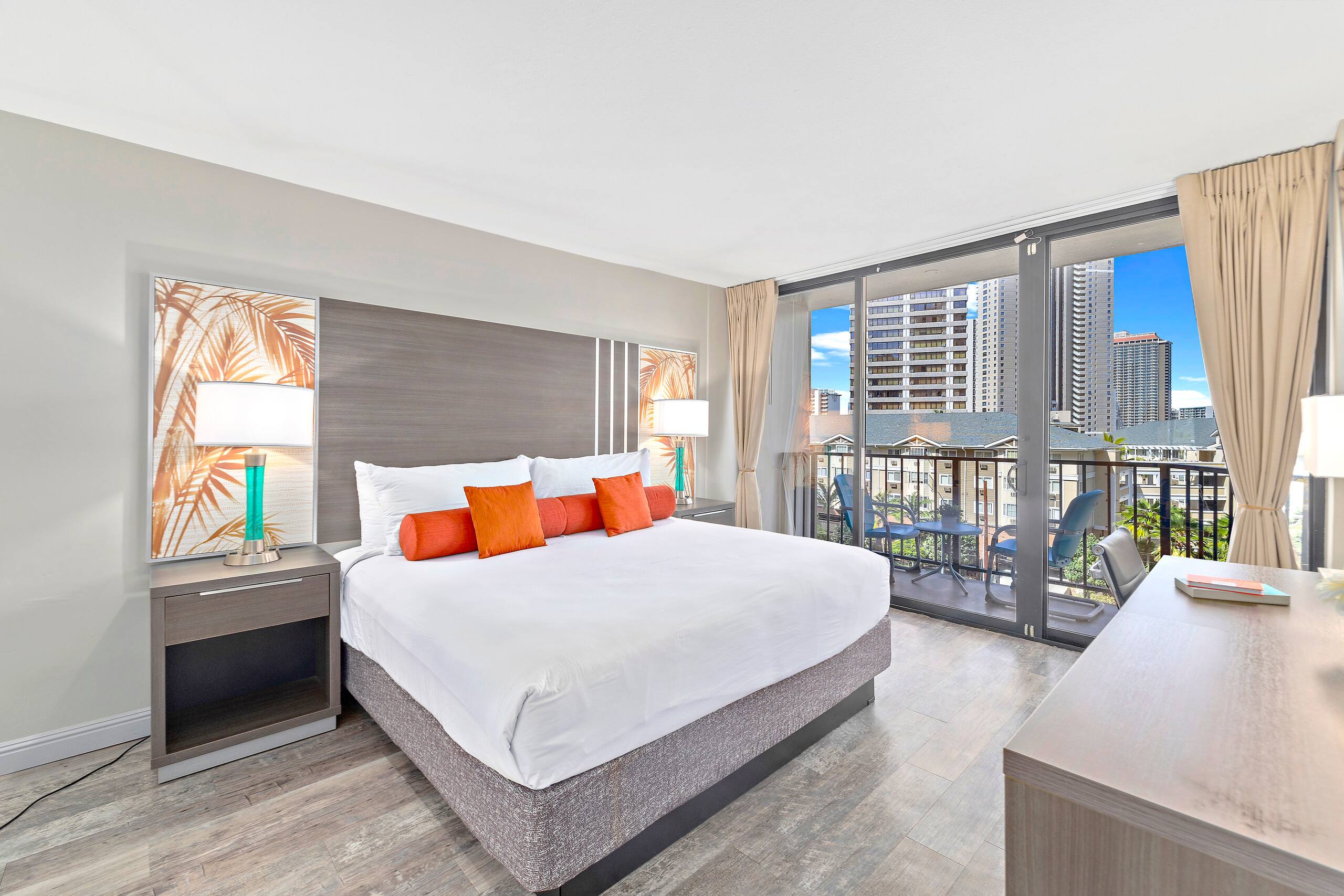 Condo in Honolulu · ★4.56 · 1 bedroom · 2 beds · 1 private bath - Image 1