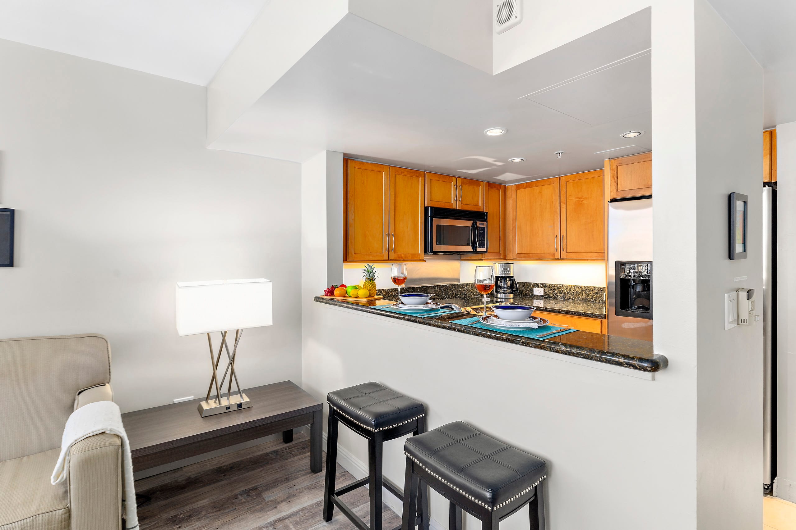 Condo in Honolulu · ★4.56 · 1 bedroom · 2 beds · 1 private bath - Image 13