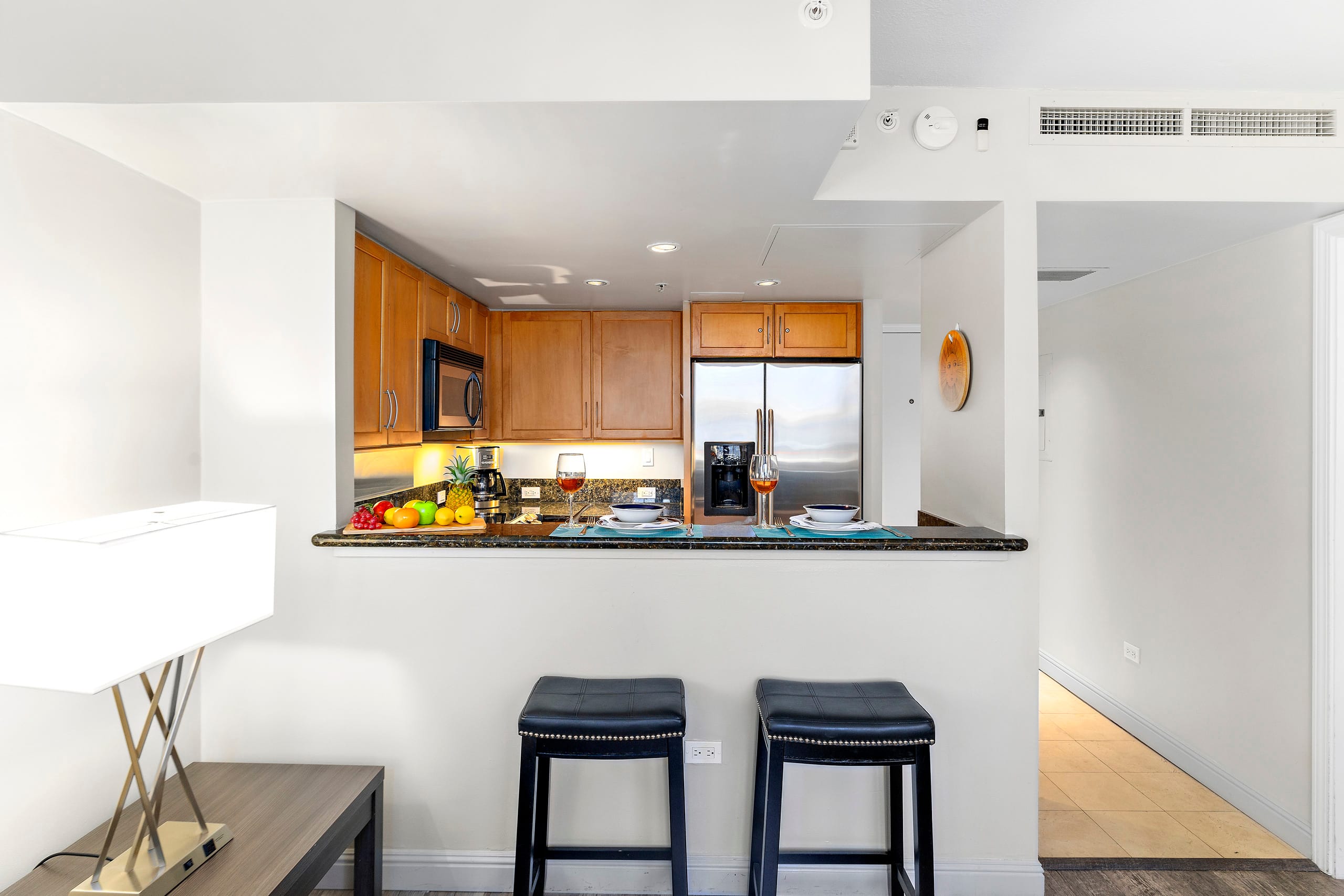 Condo in Honolulu · ★4.56 · 1 bedroom · 2 beds · 1 private bath - Image 14