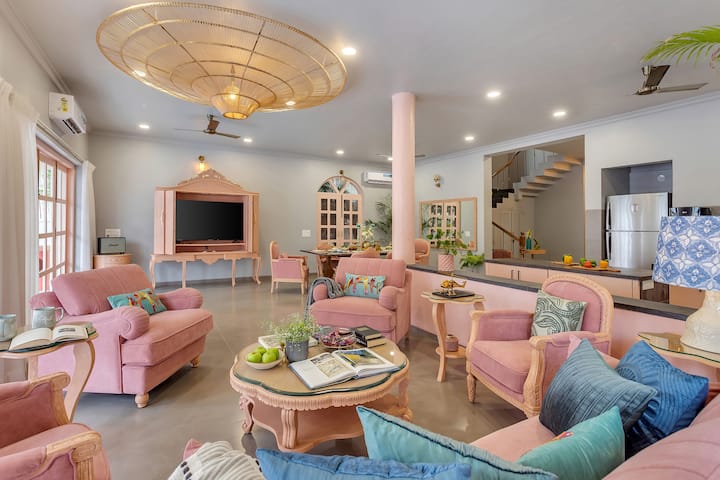 Living room image 4