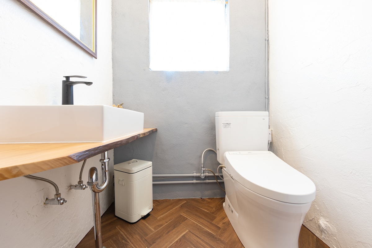 手洗いスペースは大きいので洗面台としても使用できます。