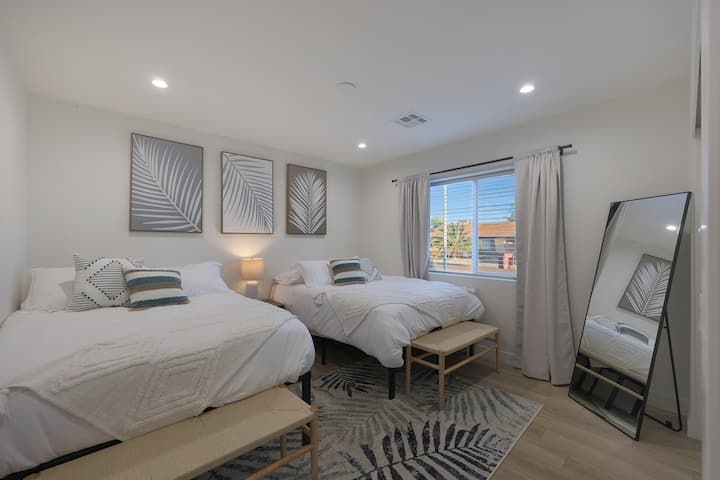 [საძინებელი #3] ორი მეხსიერების ქაფი სრული ზომის საწოლი
