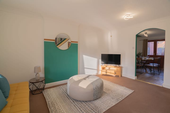 Spacious 5 Rooms 6 Beds Banbury Business | Leisure - Oxfordshire