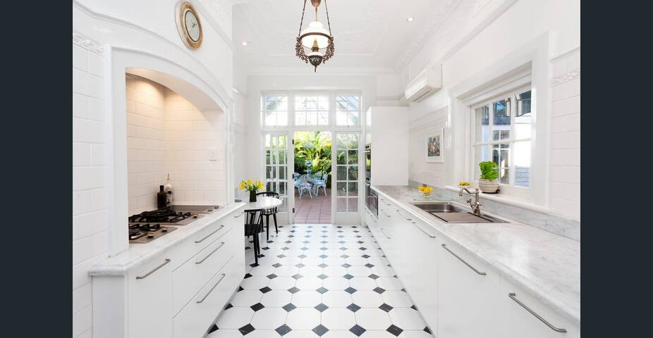 Retreat Experience on Pittwater gallery image 2