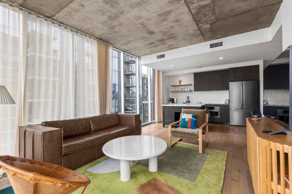 Austin Agave Condo | LAKE VIEW *Rooftop Pool*