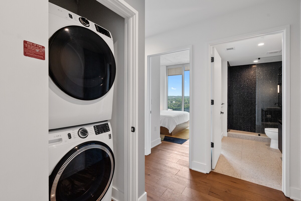 Austin Agave Condo | LAKE VIEW *Rooftop Pool*