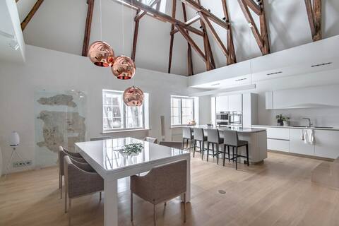 Exclusive luxury apartment in Old Town