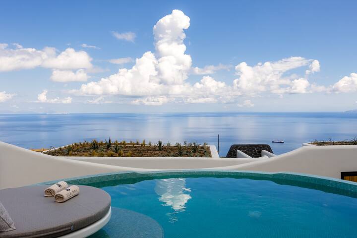 2 Bedroom Villa with Pool and Jacuzzi