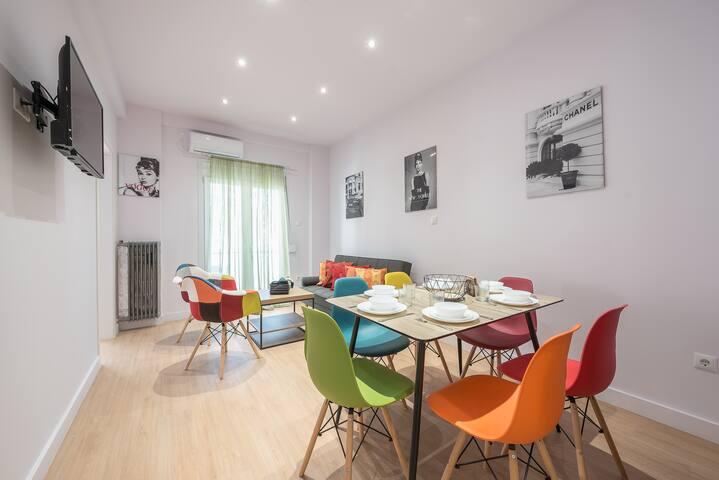 Bright 3bd apt in the historical center of Athens