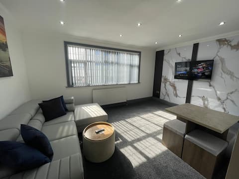 Modern One Bedroom Flat +SofaBed