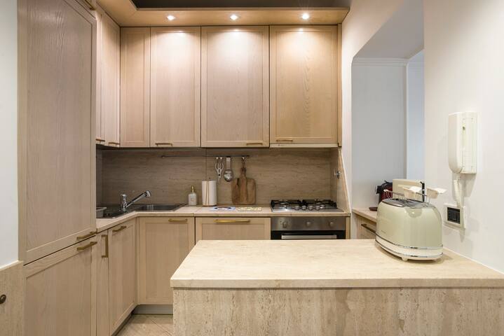 Boschetto Boutique Apartment – near the Colosseum gallery image 5