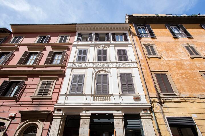 Boschetto Boutique Apartment – near the Colosseum gallery image 4