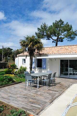 SWELL CONCIERGERIE managed Airbnb listing 3