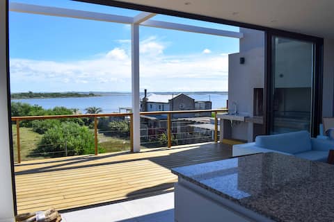 Unique ocean and lagoon view. S.
Monica. José Ignacio