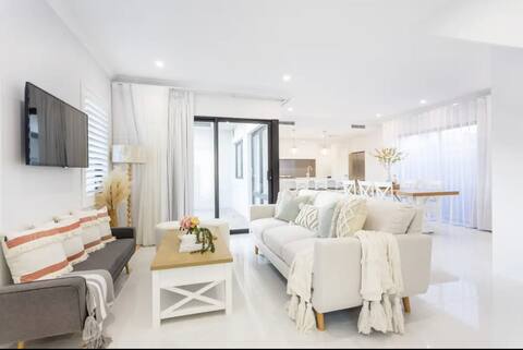 East Vic Park Lux New Home