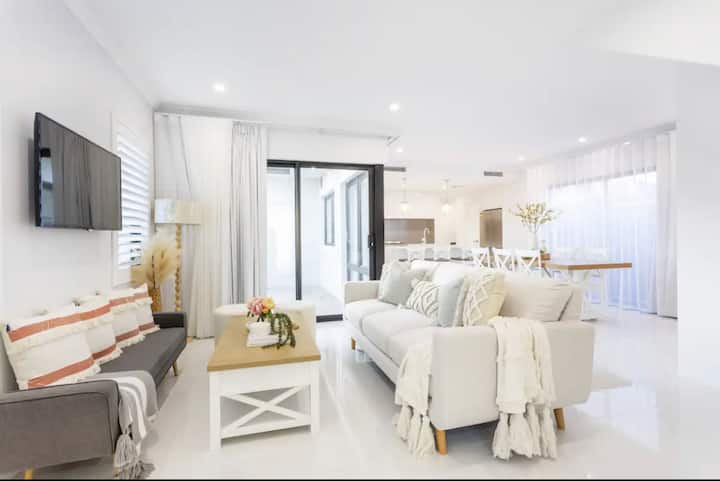 East Vic Park Lux New Home