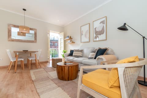 Top Airbnb: Casa da Avenida 2 | Downtown | Private Terrace in União Das Freguesias De Tavira (Santa Maria E Santiago)